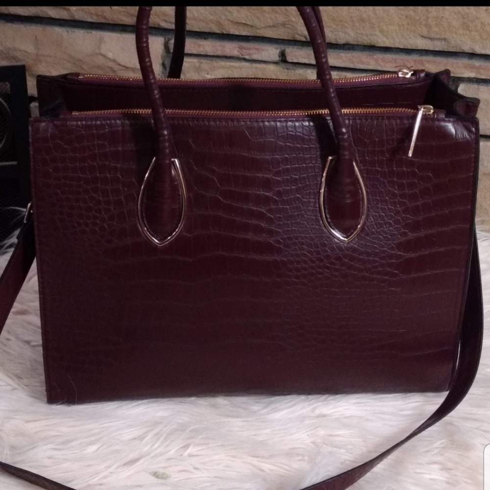 H&M Faux Alligator Purse NWOT